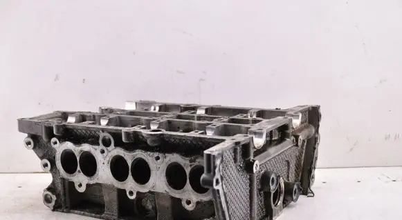 Ford C-MAX II Engine head PBCM5C6090