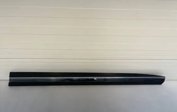 Volkswagen Arteon Front door trim (molding) 3G8853970B