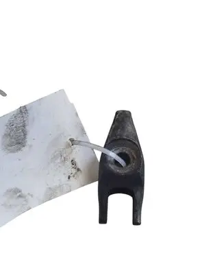Opel Zafira C Fuel Injector clamp holder 