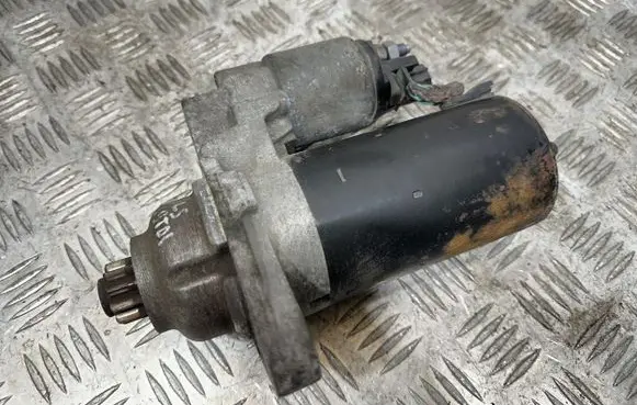 Volkswagen PASSAT B6 Starter motor 0001123036