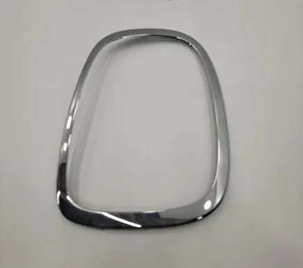 Rear/tail light trim molding