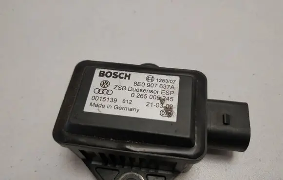 Volkswagen PASSAT B5.5 ESP acceleration yaw rate sensor 8E0907637A