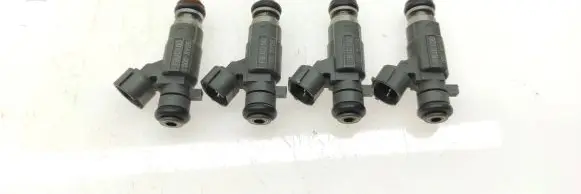 Subaru Legacy Fuel injectors set FBJC100 0008Y04