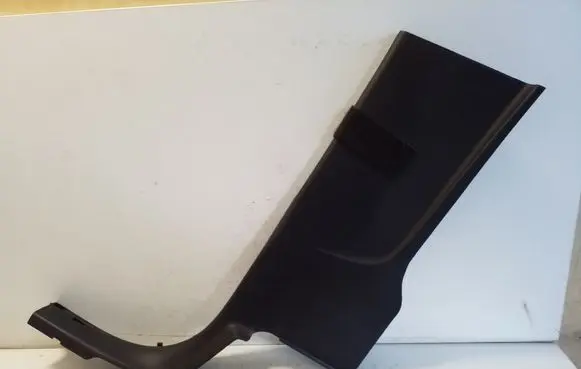 Other sill/pillar trim element