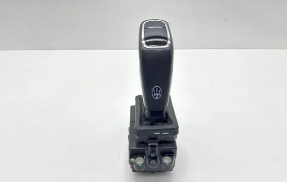 Maserati Ghibli Gear shifter/selector 06701263140 10011618002