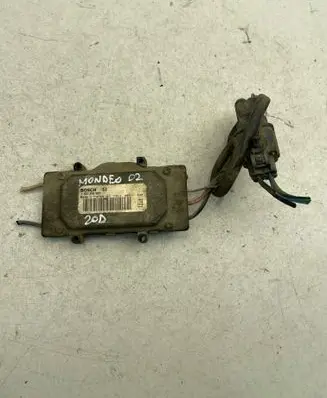 Ford Mondeo Mk III Coolant fan relay 1137328081