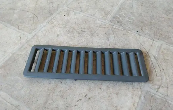 Volkswagen Transporter - Caravelle T5 Air vent grill in roof 