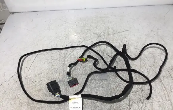 Iveco Daily 6th gen Rear tail light wiring loom 5801628355 04A1A1 012709
