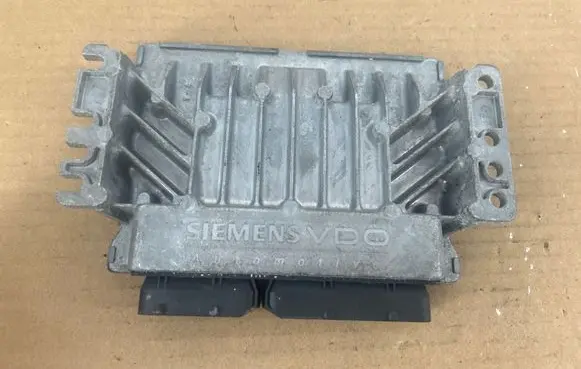 Mini One - Cooper Cabrio R52 Engine control unit/module 7545789 S83293 S122237002A