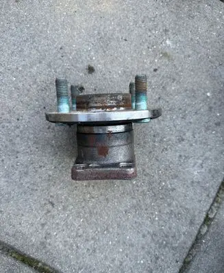 Ford Fiesta Rear wheel hub