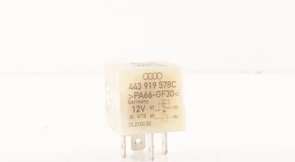 Volkswagen PASSAT B5 Other relay 443919578C 15210000