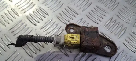 Toyota Avensis Verso Airbag deployment crash/impact sensor