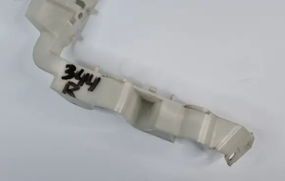 Audi A4 S4 B9 8W Front bumper mounting bracket 8W0807284E