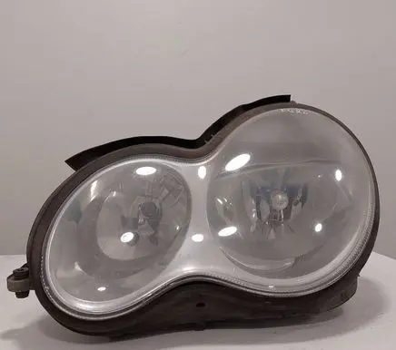 Mercedes-Benz C W203 Headlight/headlamp A2038203161 0301166205