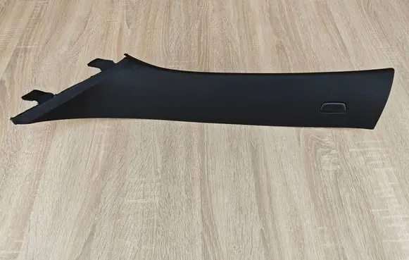 BMW X4 G02 (A) pillar trim 7424529