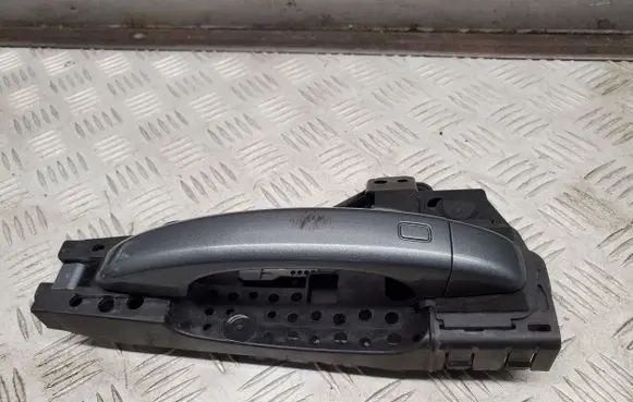 Audi Q3 8U Rear door exterior handle 8U0837886 8T0837205A