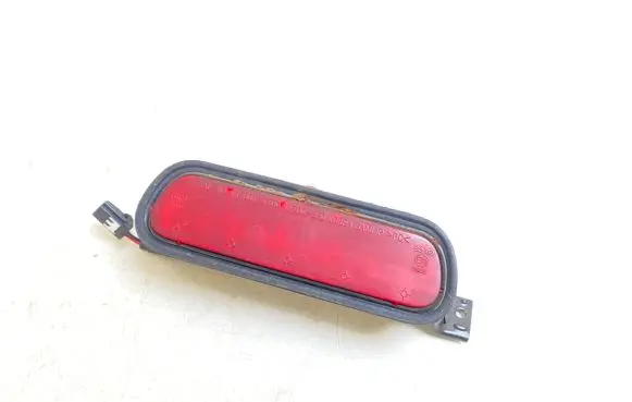 KIA Sorento Third/center stoplight 927003E0 SAEU301