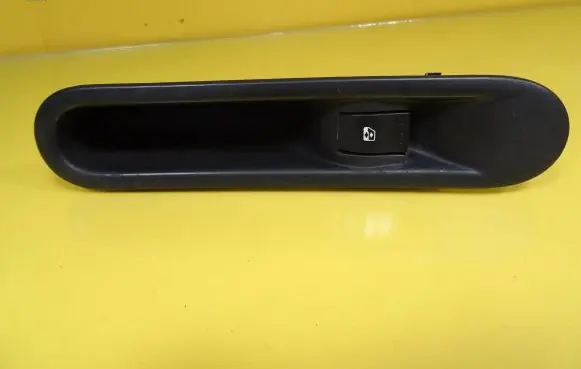 Renault Espace IV Electric window control switch 31144M