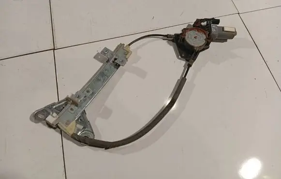 Dodge Stratus Rear door window regulator motor