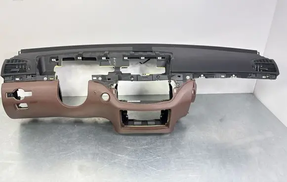 Mercedes-Benz S W221 Dashboard P0107795