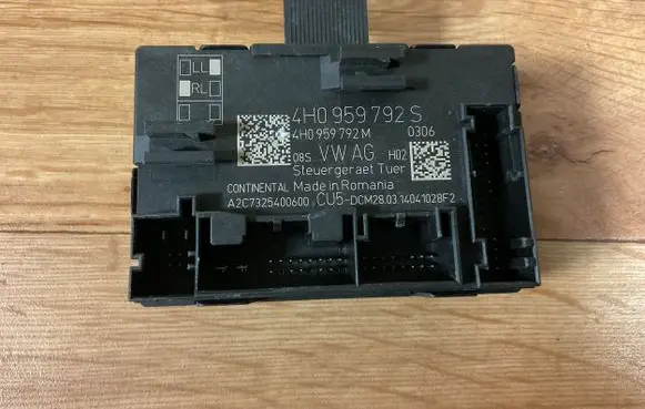 Volkswagen Touareg II Door control unit/module 4H0959792S 4H0959792M A2C7325400600