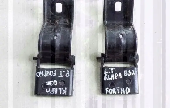 Smart ForTwo I Tailgate/trunk/boot hinge