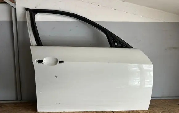 BMW 3 E90 E91 Front door
