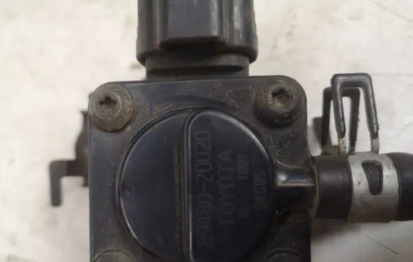 Toyota Avensis T250 Exhaust gas pressure sensor 8948020020