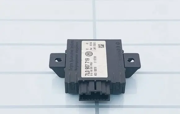 Volkswagen Touareg I Alarm control unit/module 510190351FGU 7L0907719