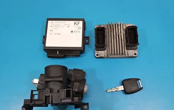 Opel Astra G Engine control unit/module ECU 09353509 IMPRK1600662