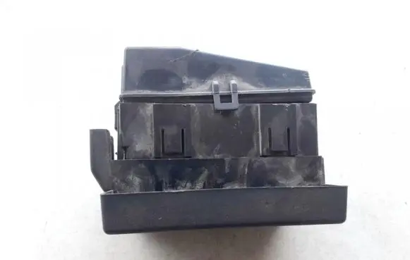Chevrolet Captiva Fuse box set DC12V35A