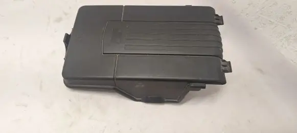 Audi Q3 8U Battery box tray cover/lid 3C0915443A