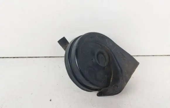 BMW 3 E90 E91 Horn signal 7159421 0121J15