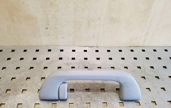 Honda CR-V Rear interior roof grab handle