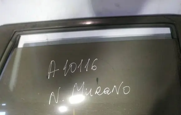 Nissan Murano Z50 Rear door window glass