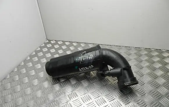BMW X1 F48 F49 Air intake hose/pipe 7619268 VD11324