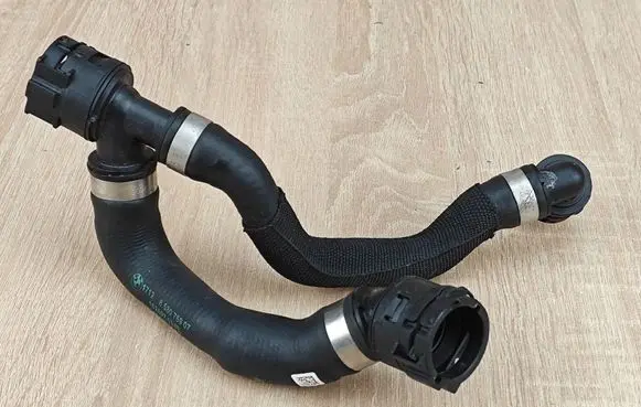 BMW 4 G22 G23 G24 G26 Engine coolant pipe/hose 8580759