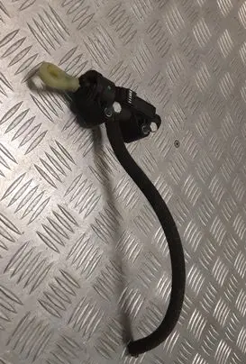 BMW X1 E84 Clutch master cylinder 21526773670 6773670