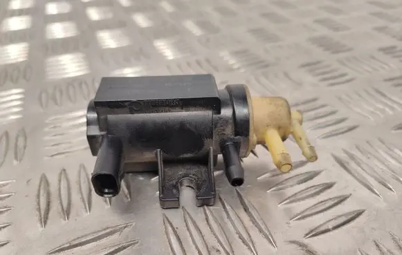 Mercedes-Benz C W204 Turbo solenoid valve A0091533128