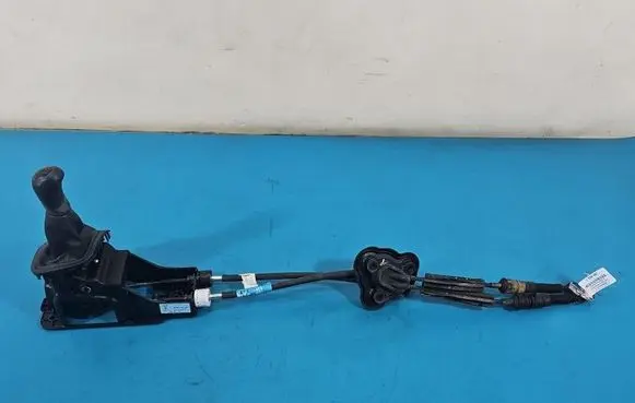 Renault Megane III Gear shift cable linkage 8200779125 IMPRK1558487