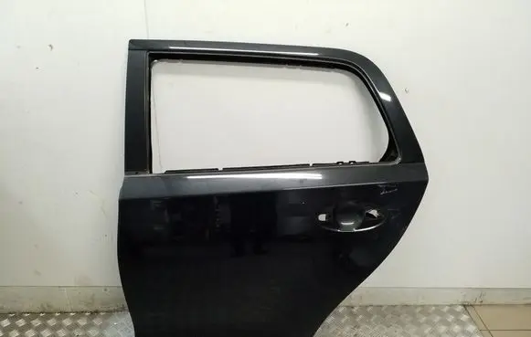 Toyota Urban Cruiser (XP110) Rear door 67004-52400