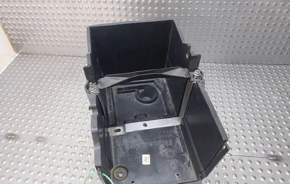 Ford Focus Battery box tray S26380431 AM5110723AB