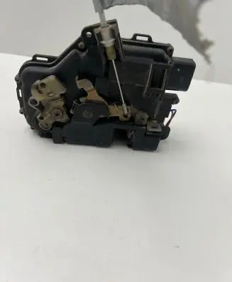 Audi A6 S6 C5 4B Front door lock 4B1837015G PA66307GF