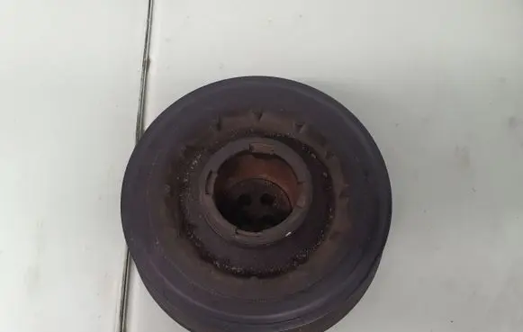 BMW 5 E60 E61 Crankshaft pulley 8511371 11238511371