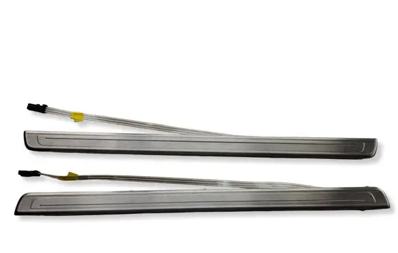 Volkswagen Golf VII Foot area side trim 