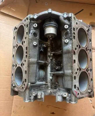 Porsche Macan (95B) Engine block 9461011137