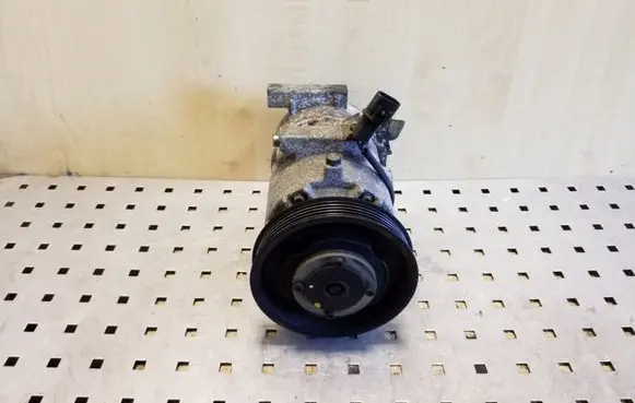 Hyundai i40 Air conditioning (A/C) compressor (pump) DVE13