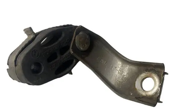 BMW 7 F01 F02 F03 F04 Muffler mount bracket/holder 7807132 18307807132 8509978