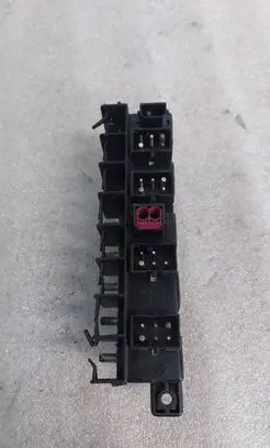 Volkswagen Touran I Fuse box set 4A0941822 896048