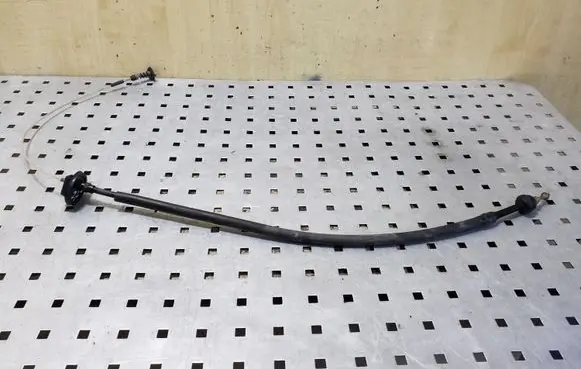 Audi 80 90 S2 B4 Throttle cable 8A1721555C